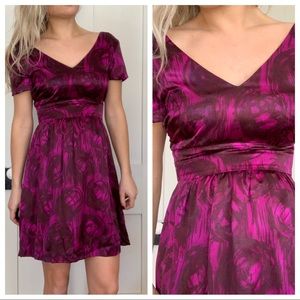 Magenta & Purple Dress V Neck Short Sleeves size 2